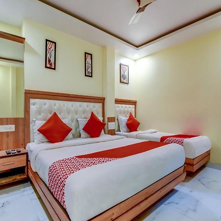 Hotel Sarthak Palace - By Pooja Hospitality Nova Deli Exterior foto